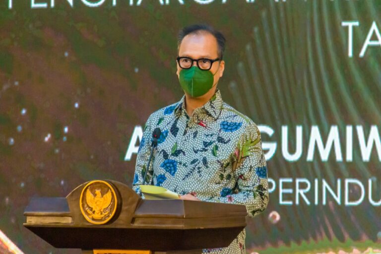 Menperin Pimpin Implementasi Belanja Produk Dalam Negeri