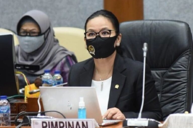 Komisi X Desak Pemerintah Tentukan Formasi Guru yang Lolos PPPK 2021