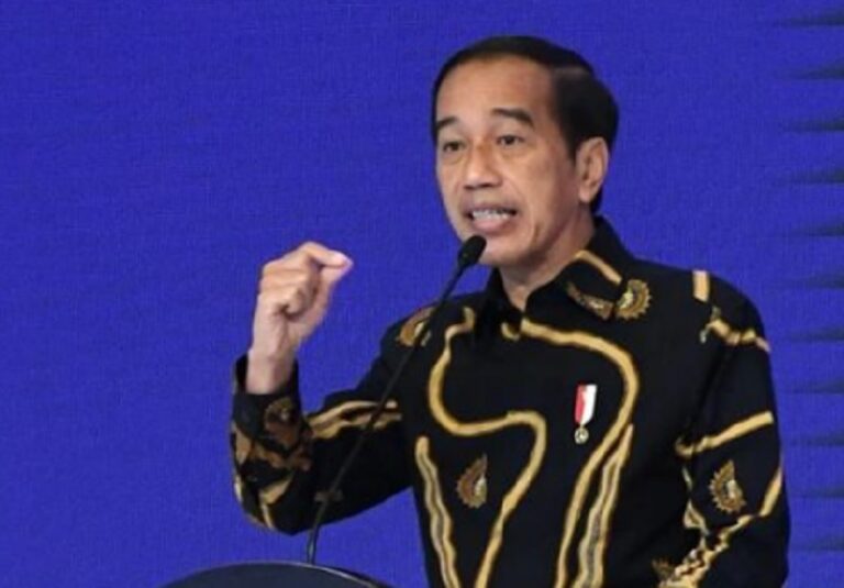 Jokowi: Jangan Campuradukkan Urusan Olahraga dan Politik