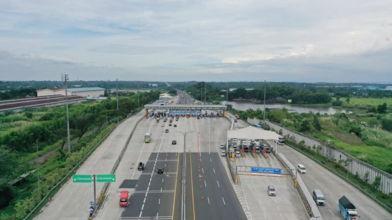 Jasa Marga Imbau Pemudik Isi Penuh BBM dan Pastikan Saldo Uang Elektronik Sebelum Masuk Jalan Tol