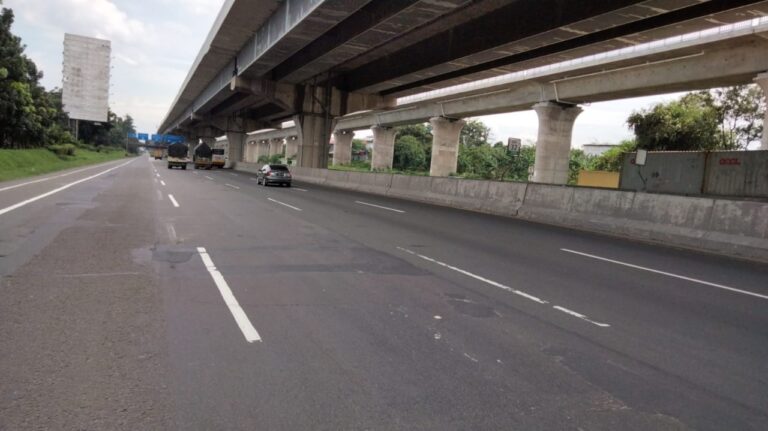 Ada Pekerjaan Rekontruksi, Jasa Marga Pastikan Ruas Tol Jakarta-Cikampek Tetap Beroperasi Normal