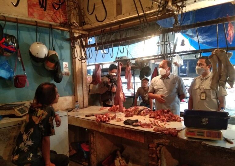 Kementan Pastikan Pasokan Daging Sapi, Ayam dan Telur di Bandung Aman