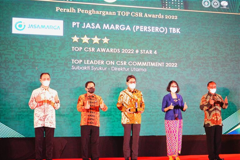 Keren, Jasa Marga Raih Dua Penghargaan di TOP CSR Awards 2022