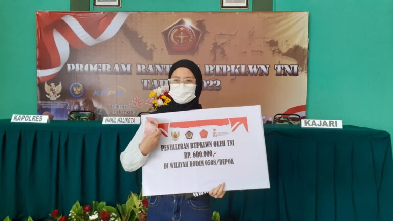 Puluhan Ribu Pedagang di Depok Terima Bantuan dari Kodim