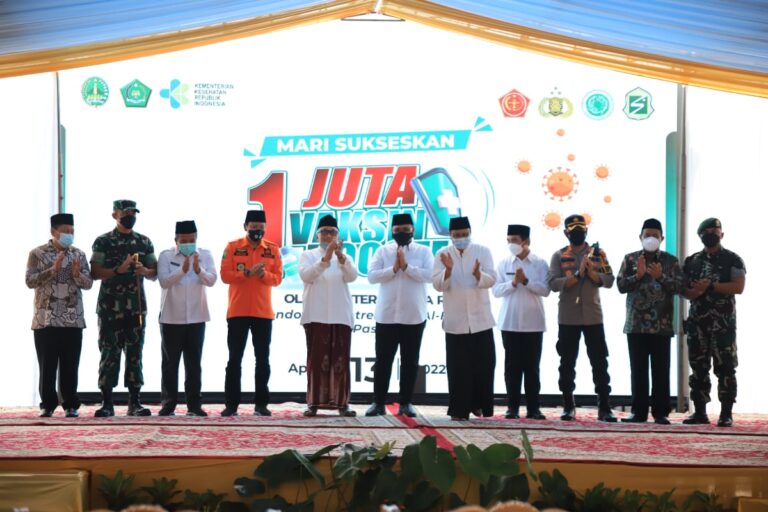 Gus Yaqut Ajak Umat Sukseskan Vaksinasi Booster