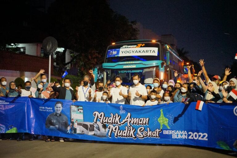 Jasa Marga Antarkan 400 Pemudik Pulang ke Kampung Halaman