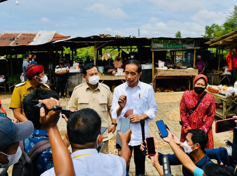 Jokowi Minta Aparat Tindak Tegas Mafia Minyak Goreng