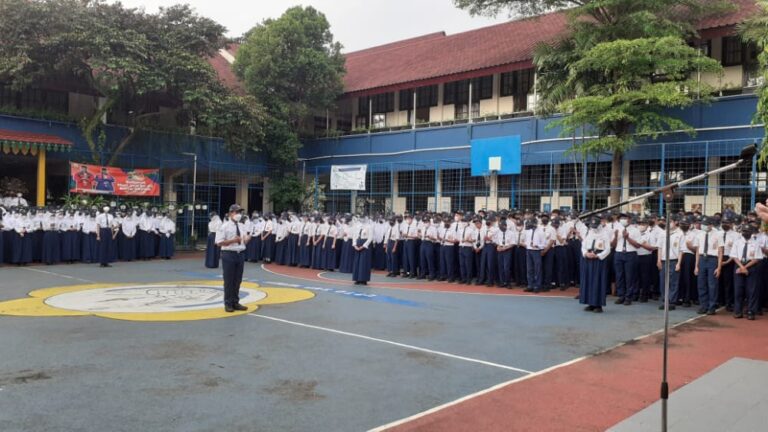 Siswa SMPN 1 Depok Doa Bersama untuk Putra Sulung Ridwan Kamil