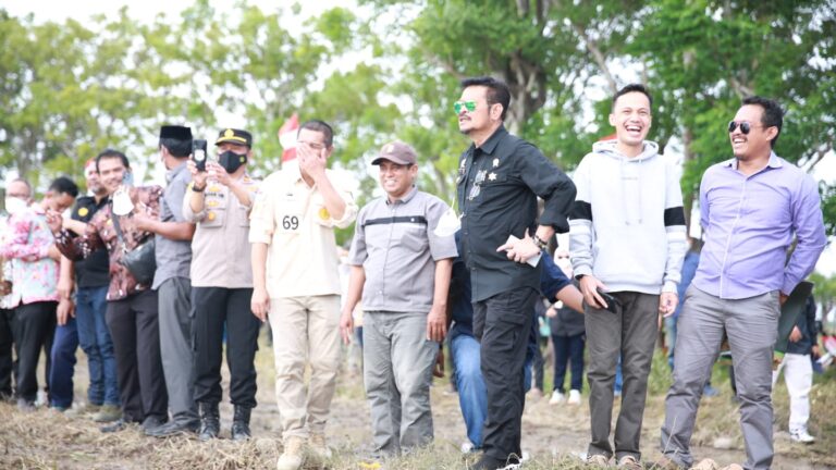 Canangkan Pertanaman IP300, Mentan SYL Optimis Produksi Padi di Jeneponto Terus Meningkat