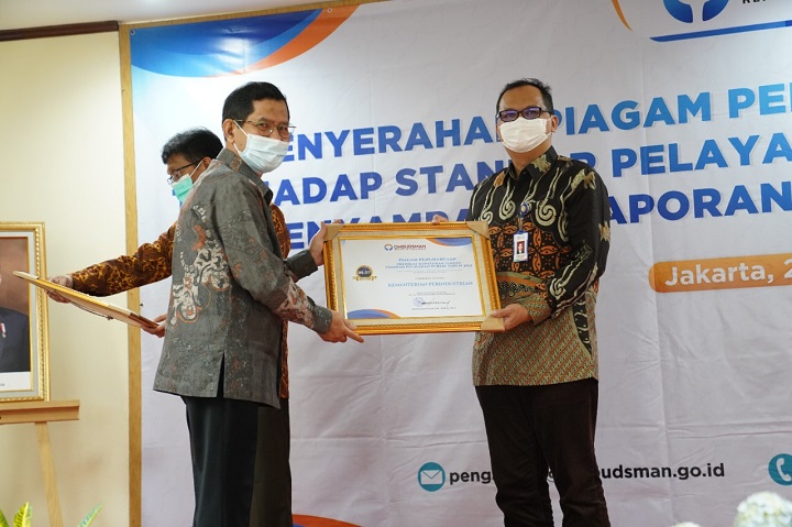 Kemenperin Raih Predikat Kepatuhan Tinggi dari Ombudsman RI