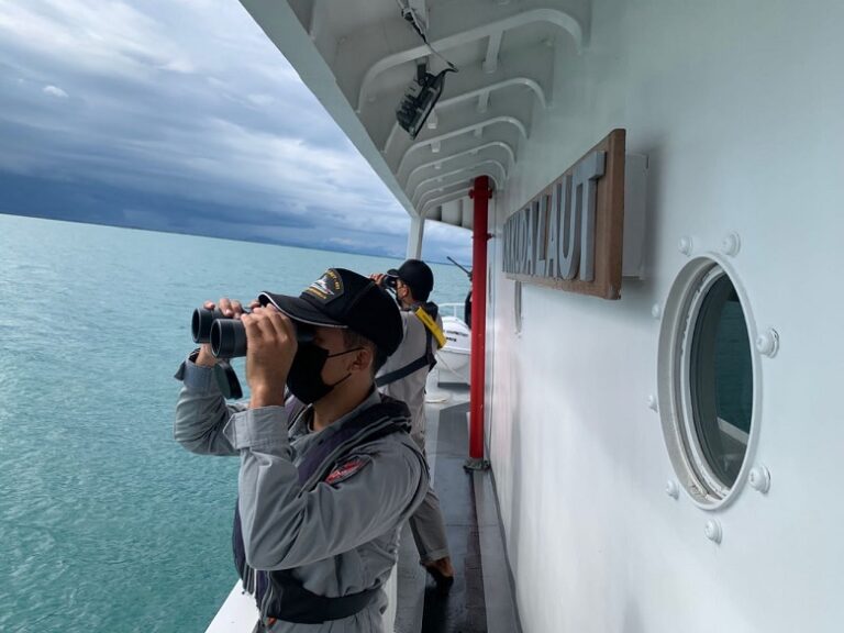 Bakamla Kerahkan Tim Bantu Evakuasi Kapal Tenggelam di Kalsel