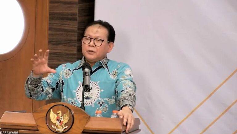 Beri di Kuliah Umum Politeknik KP Karawang, Rokhmin Dahuri ingatkan Pentingnya SDM Berkualitas