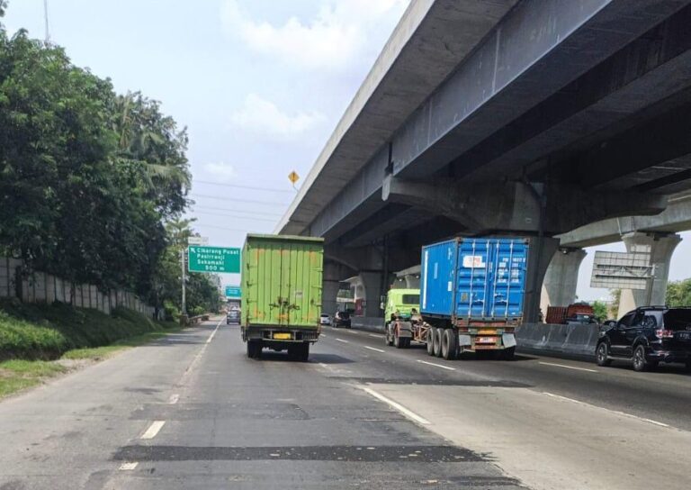Jasa Marga Rekonstruksi Rigid Pavement Tol Jakarta-Cikampek KM 36 dan KM 32