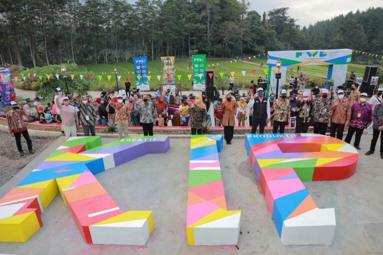 Gubernur Jatim Resmikan Zona KIP di Desa Wisata Poetoek Soeko Mojokerto