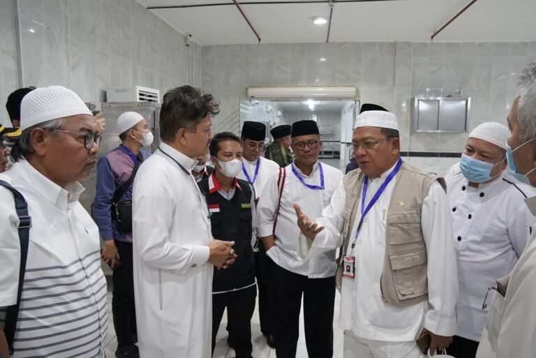 Cek Kondisi Jamaah, DPR Apresiasi Pelaksanaan Haji Tahun 2022
