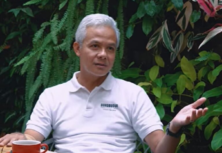 Respon Cepat Ganjar Bangkitkan UMKM Jateng, ‘Launching KUR Super Mikro Bunga 3 Persen