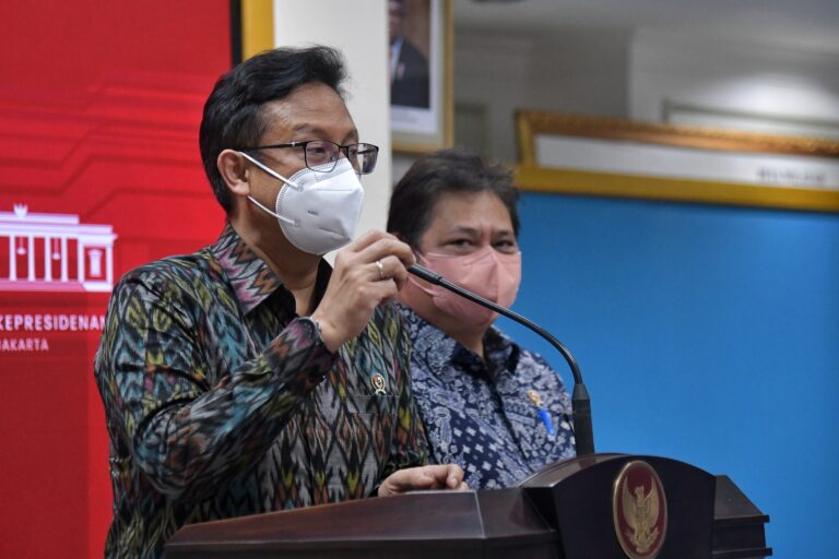 PPKM Dicabut, Menkes Diminta Masifkan Vaksinasi Primer dan Booster