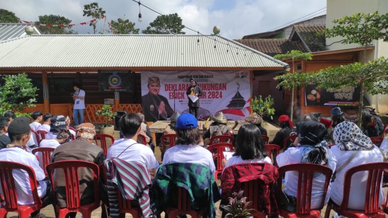 Gandeng Milenial dan Paguyuban Seni, Relawan Balad Erick Thohir Bandung Timur Deklarasikan Dukungan
