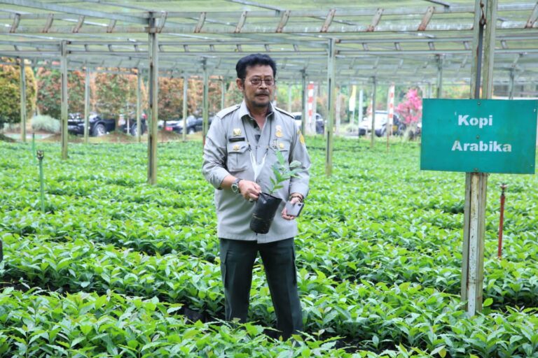 Hadapi Tantangan Global, Mentan SYL Genjot Produksi Bibit Berskala Besar