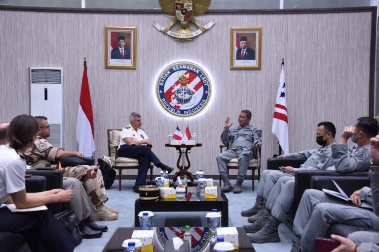 Tentara AL Perancis Kunjungi Bakamla, Bahas Penguatan SDM