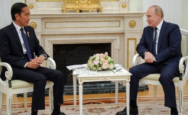 Pengamat Militer Tangkap Sinyal Putin Tak Ingin Repotkan Jokowi