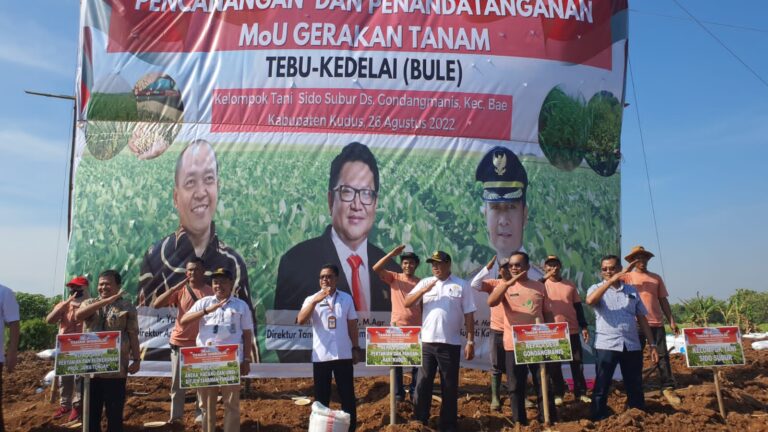 Kementan Laksanakan Gerakan Tanam Tebu dan Kedelai di Kabupaten Kudus