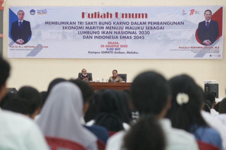 Kuliah Umum Unpati Ambon, Membumikan Tri Sakti Bung Karno dalam Pembangunan Ekonomi Maritim