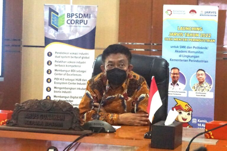 SDM Kompeten Kunci Keberhasilan Sektor Industri