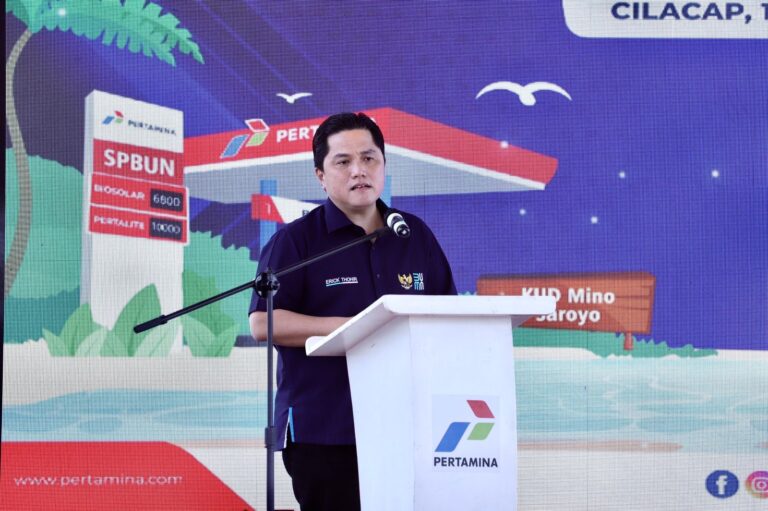 Erick Thohir Resmi Luncurkan Program Solar untuk Nelayan di Cilacap