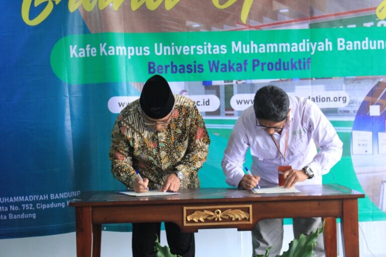 Sinergi Foundation-Universitas Muhammadiyah Bandung Luncurkan Kafe Kampus Berbasis Wakaf 