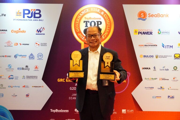 Terapkan Good Corporate Governance, Jasa Marga Raih Dua Penghargaan di Ajang TOP GRC Awards 2022