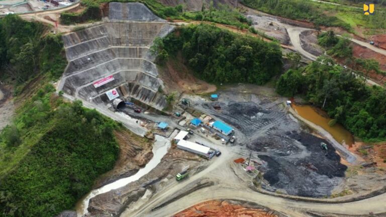 Jadi yang Pertama di Maluku, Bendungan Way Apu ditergetkan Kelar tahun 2024