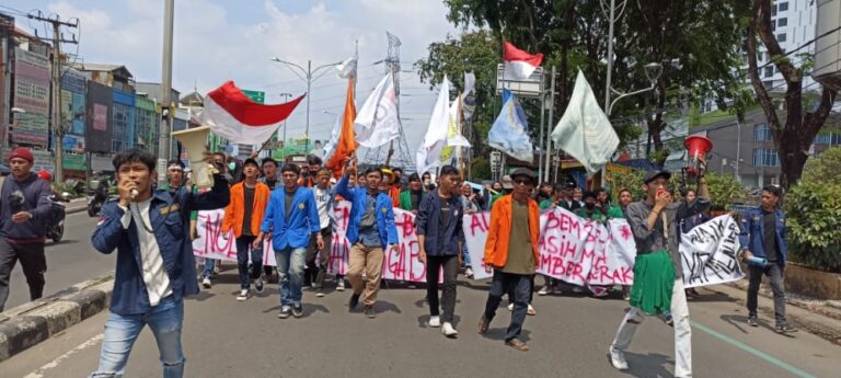 Aliansi BEM se Bekasi Tolak Kenaikan Harga BBM