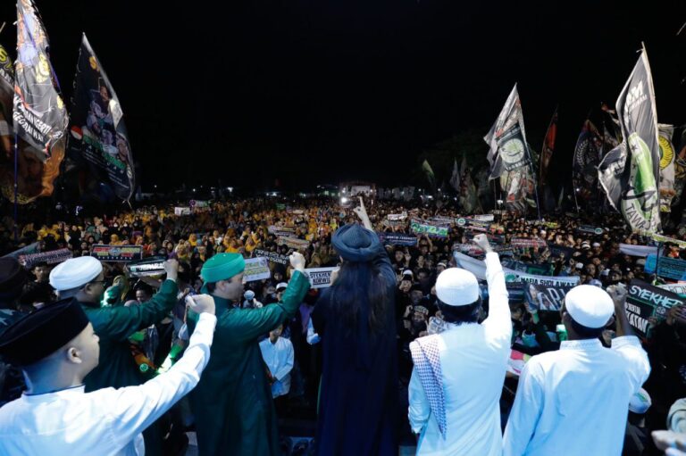 Santri dan Ulama Menyatu dengan Relawan Ganjar di Ponpes