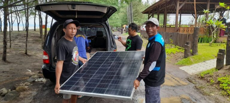 Manfaatkan Sumber Energi Matahari, Eduwisata Pantai Ria Bomo Gunakan Solar Cell