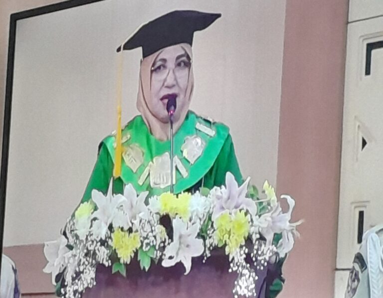 Lepas 1167 Wisudawan, Rektor UIN Jakarta Ungkap Pentingnya Integrasi Ilmu Lepas 1167 Wisudawan, Rektor UIN Jakarta Ungkap Pentingnya Integrasi Ilmu