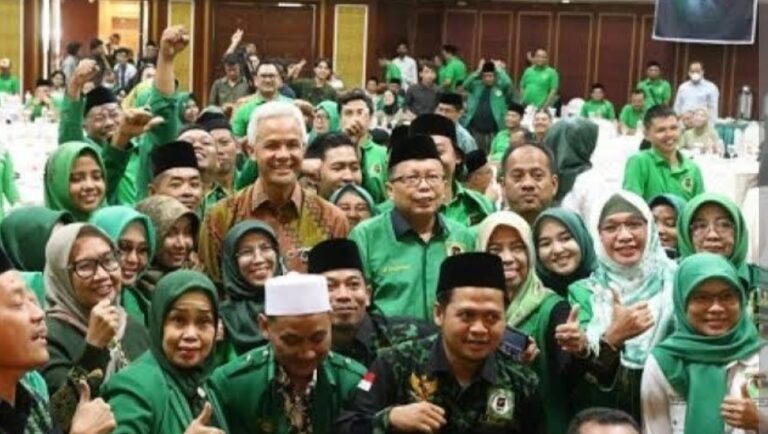 Teriakan ‘Ganjar Presiden Rambut Putih’ Menggema di Rapimwil PPP Jateng
