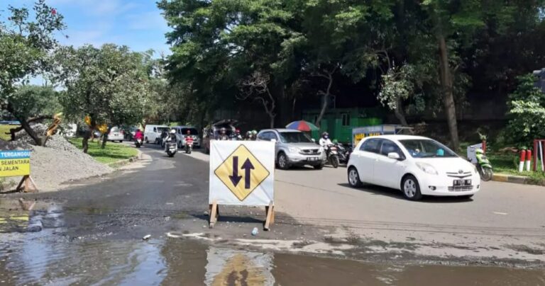 Ada Contraflow di Jalan GDC, DPUPR Depok Minta Maaf