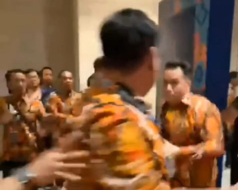 Ricuh, Sejumlah Peserta Adu Jotos di Arena Munas HIPMI