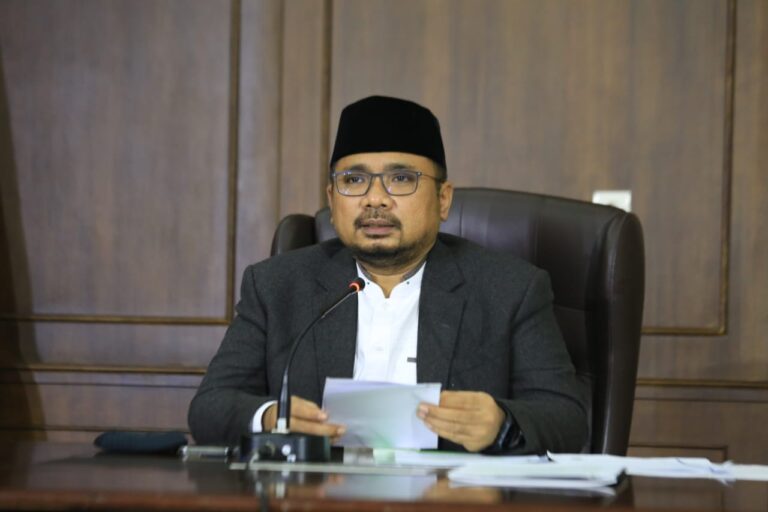 Berduka Paus Benediktus Wafat, Menag Yaqut: Rendah Hati dan Mau Menjembatani Perbedaan