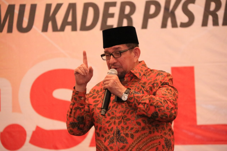 Salim Segaf Targetkan PKS Naik Kelas di 2024