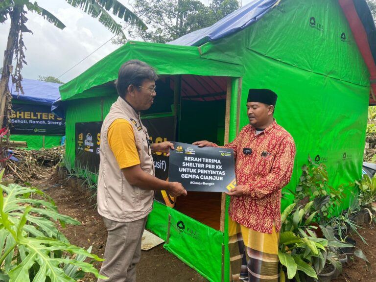 Sinergi Foundation Bersama Madinah Iman Wisata Hadirkan Shelter Bagi Penyintas Gempa Cianjur