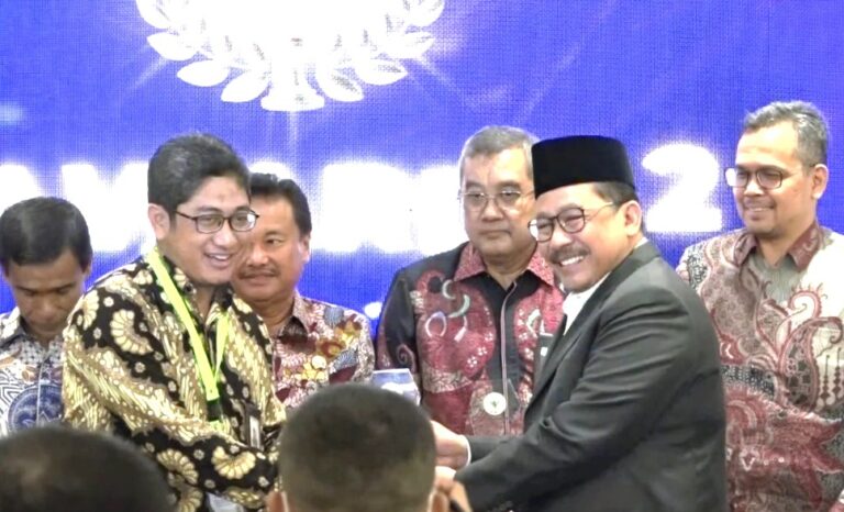 Sinergi Foundation Raih Penghargaan “Nazhir Terbaik” di BWI Awards 2022