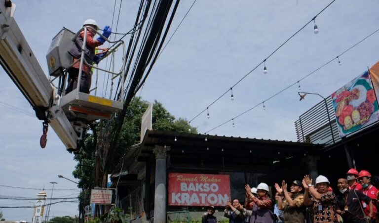 Pemkot Turunkan Kabel Udara di Sepanjang Jalan Tole Iskandar-Siliwangi Depok