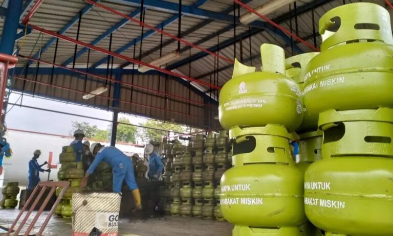 Warga Depok Diimbau Beli LPG 3 Kg Bersegel Tabung Warna Merah Muda