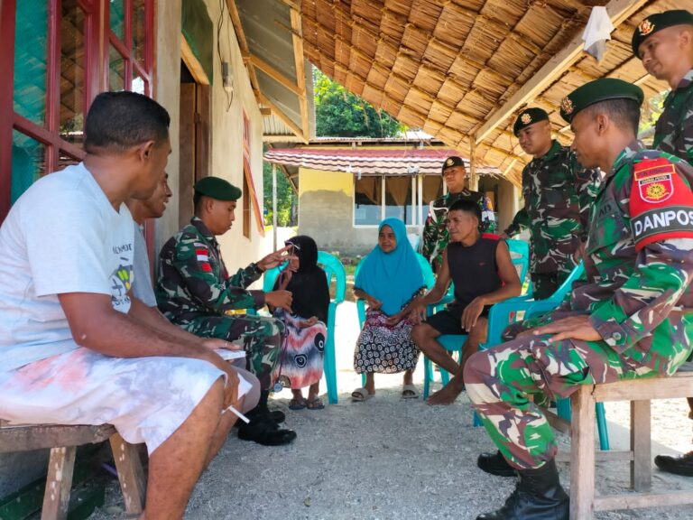 Satgas Yonarmed 1 Kostrad Gelar Pelayanan Kesehatan Keliling