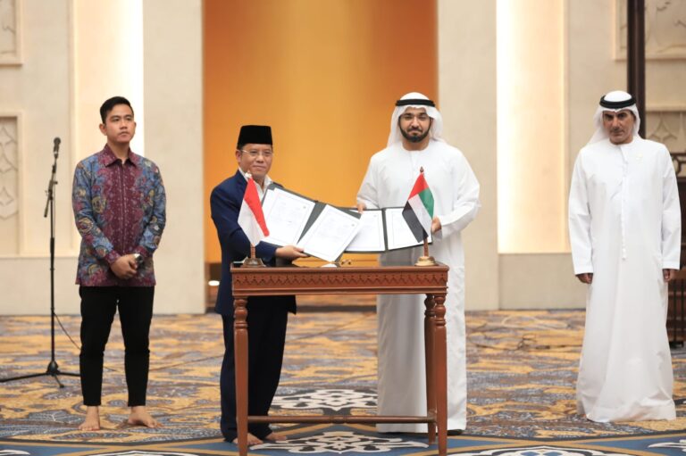 Indonesia-PEA Sepakat Masjid Raya Sheikh Zayed Solo Jadi Pusat Literasi Keagamaan