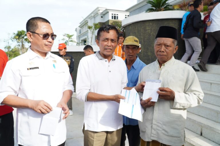 Kementan Salurkan Bantuan Tahap Kedua Bagi Peternak Terdampak PMK di NTB