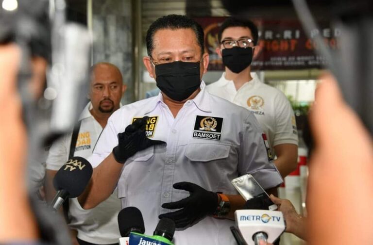 PPKM Dicabut, Bamsoet Dukung Keputusan Presiden