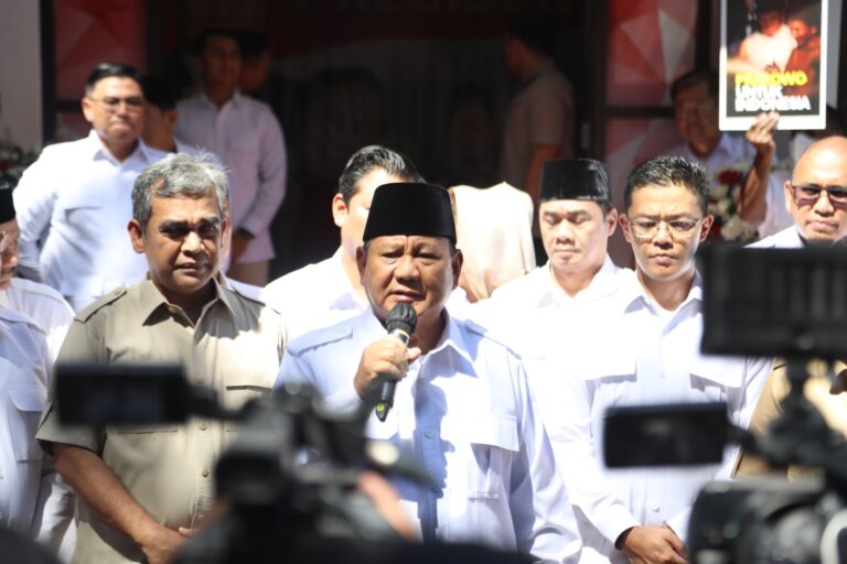 Elektabilitas Prabowo Meroket, Gerindra: Jangan Jumawa